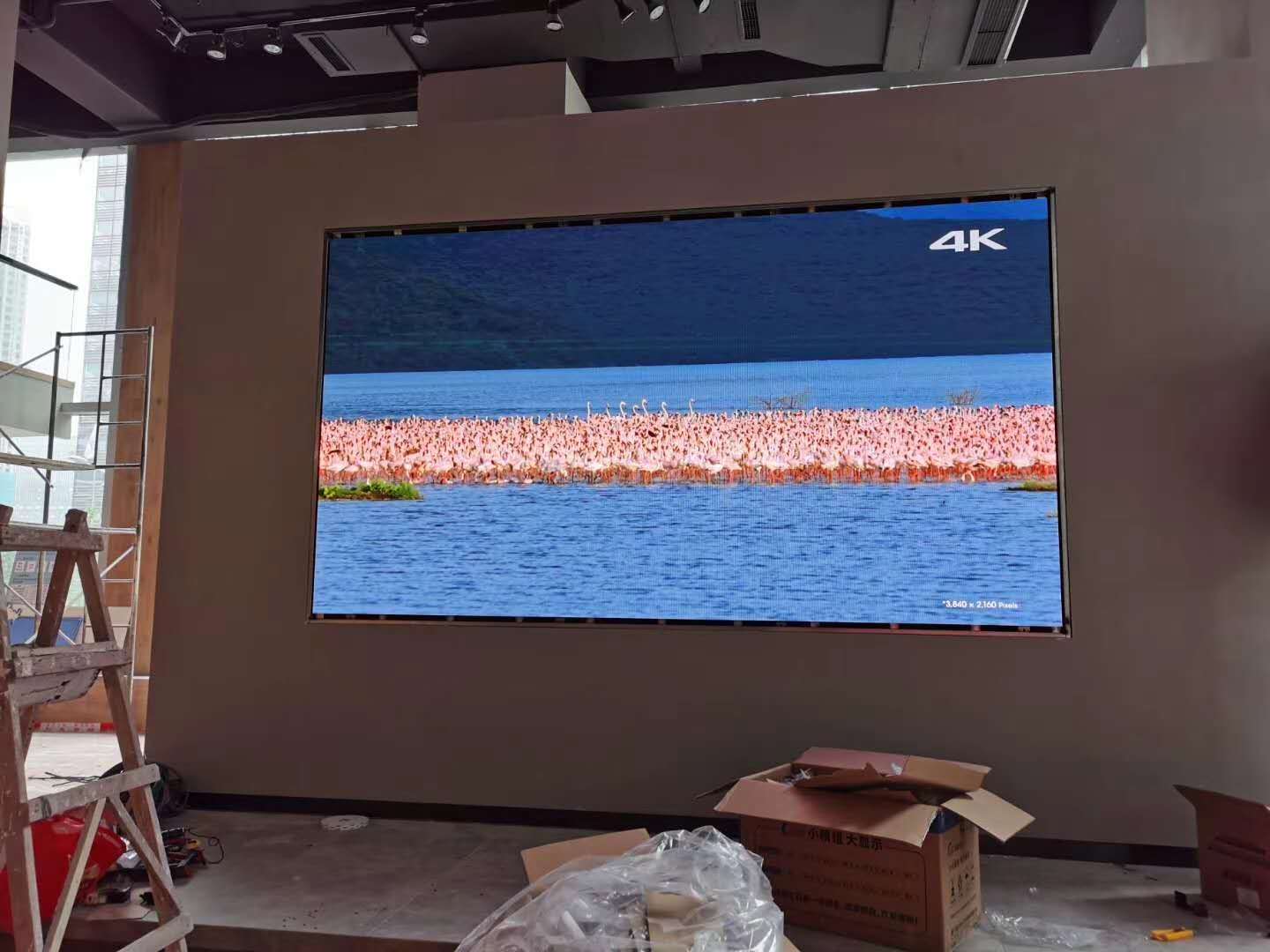 小间距led显示屏lcd液晶拼接屏如何选择