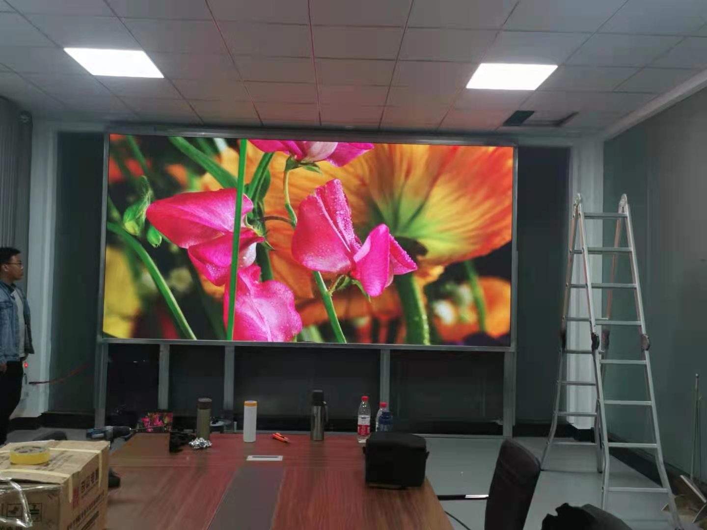 室内全彩led显示屏